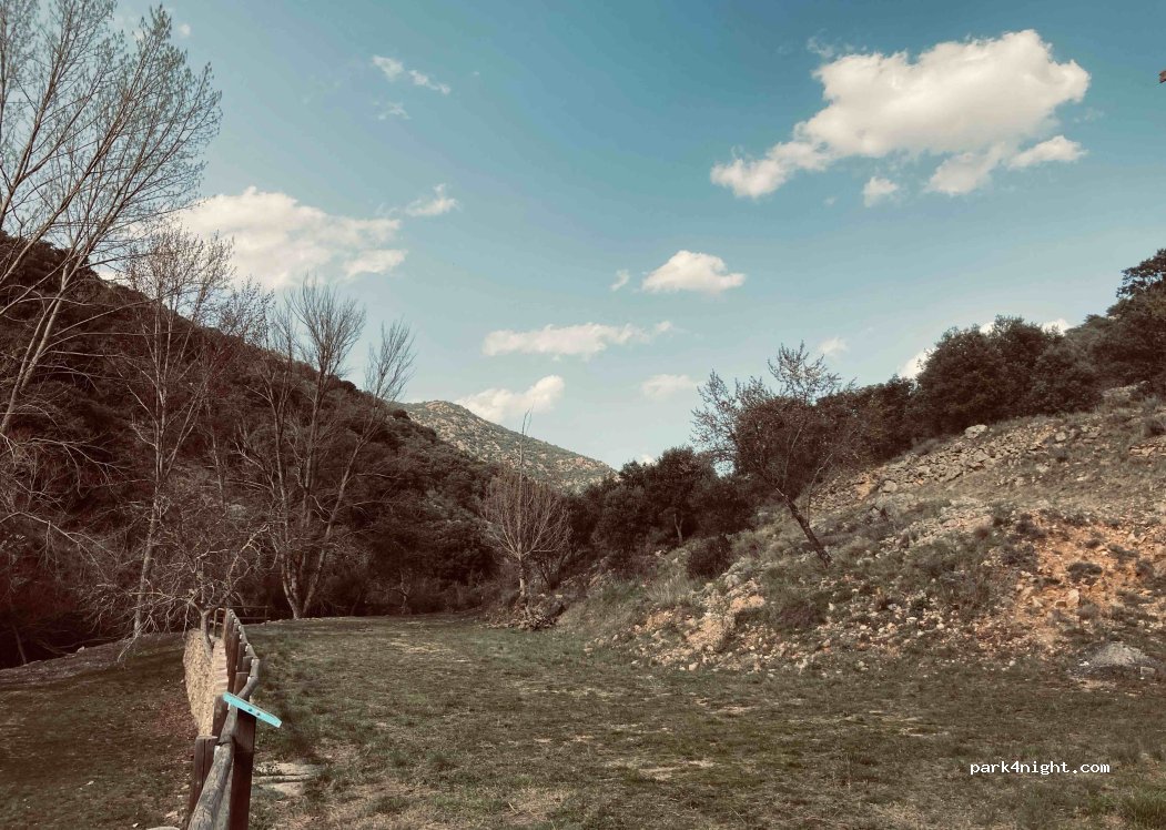 (50313) Aniñón - Unnamed Road — foto 2
