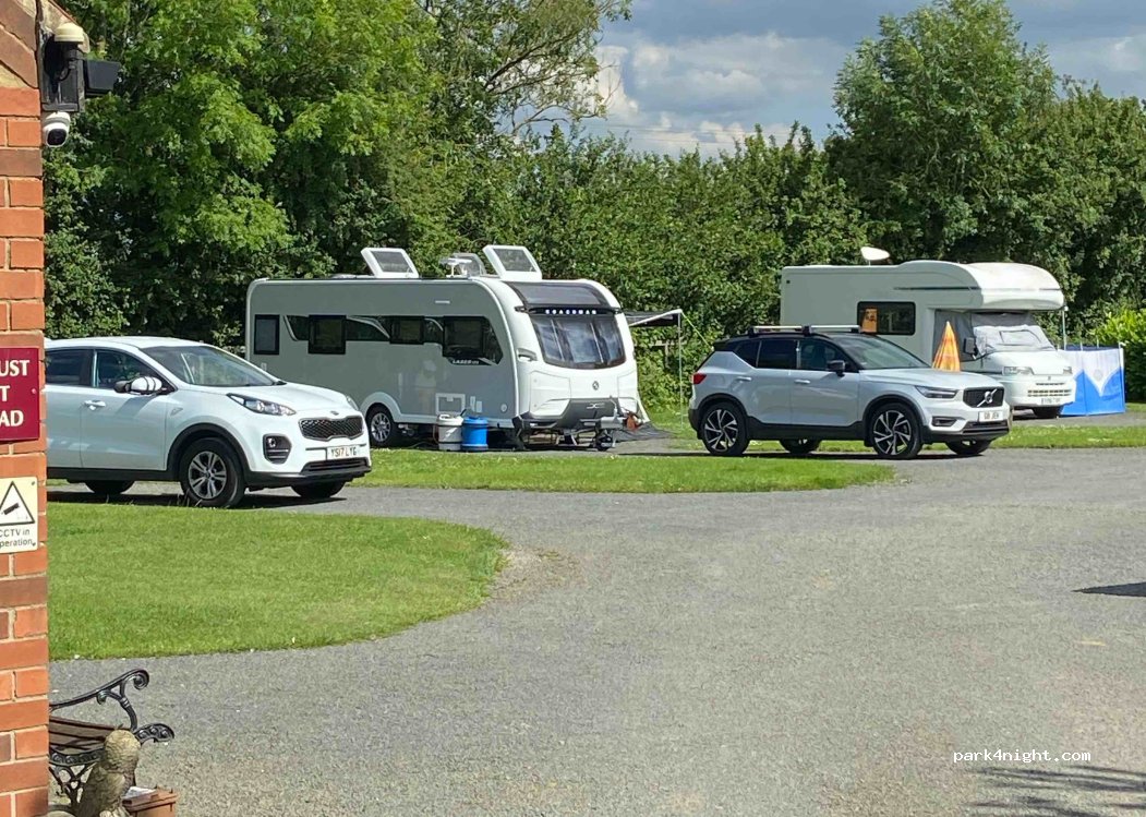 Acorn Wood Caravan Park — foto 2