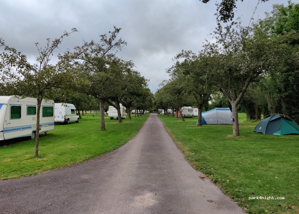Aire Naturelle de Camping LEGRIX — foto