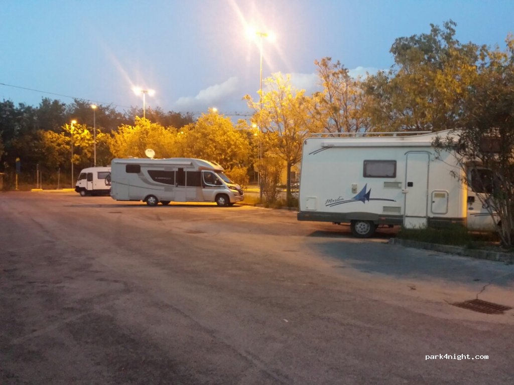(61121) Ponte del Colombarone - 18 Via Pesaro — foto