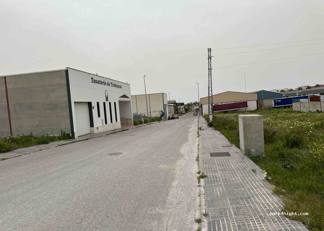 (11560) Trebujena - Calle de los Pisadores — foto 2