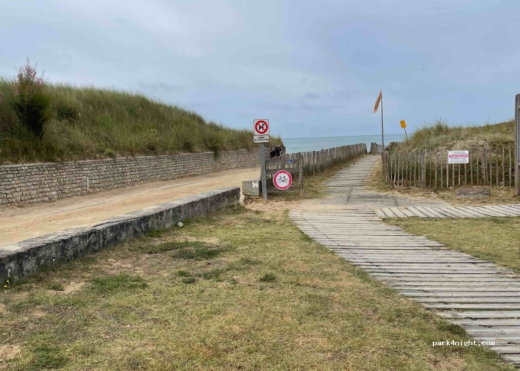 (17580) Le Bois-Plage-en-Ré - 33 Route du Petit Sergent — foto 2