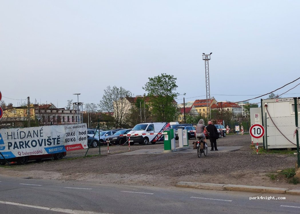 (170 00) Praha 7-Holešovice - 2a Železničářů — foto