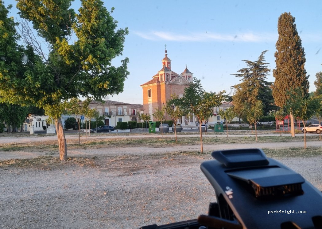 (28300) Cortijo de San Isidro - 15 Ronda de Carlos III — foto 3