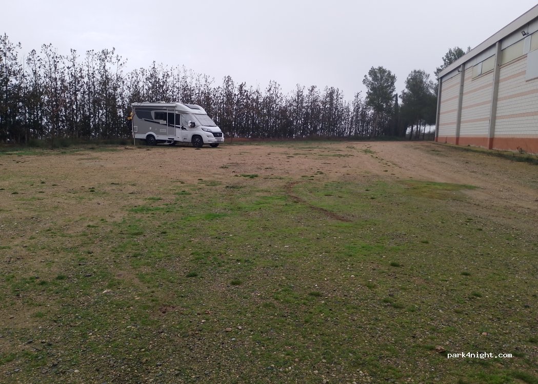 Area de autocaravanas Villanueva de Sigena — foto 5