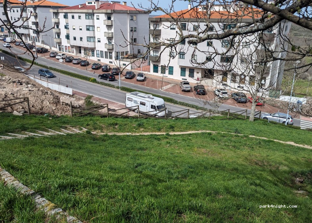 (6300-586) Guarda - 27 Avenida Monsenhor Mendes do Carmo — foto
