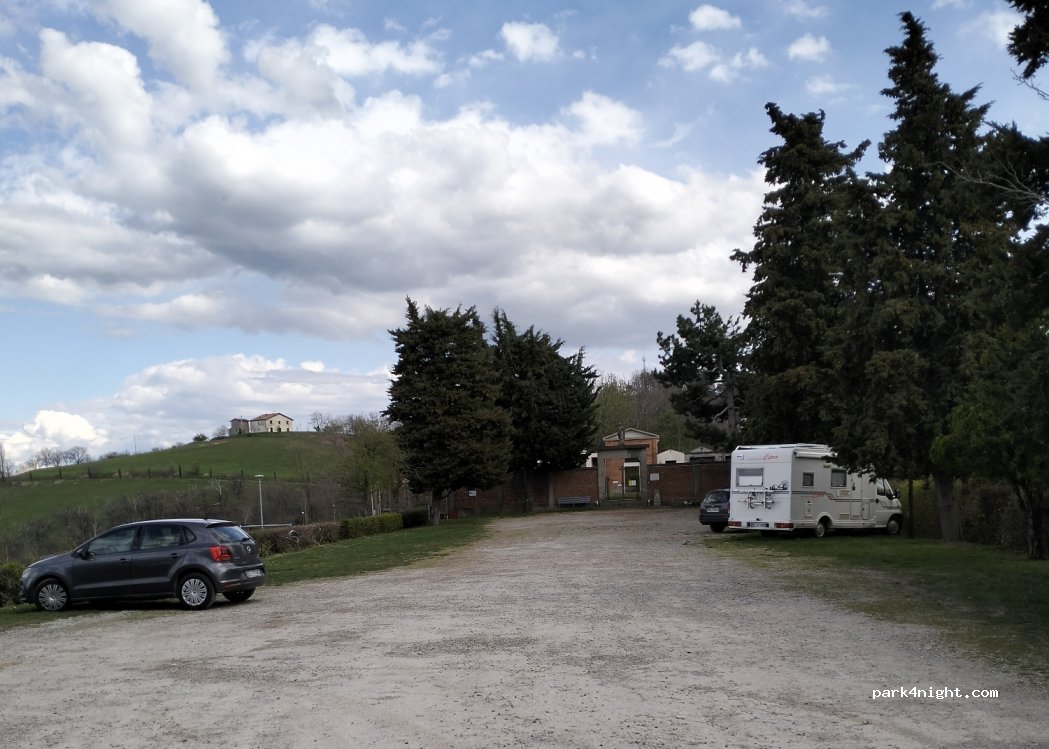 (40065) Livergnano - 18 Via della Chiesa — foto
