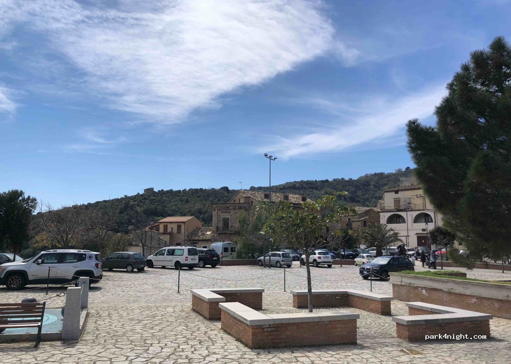 (88060) Badolato - 14 Via Scesa Castello — foto 2