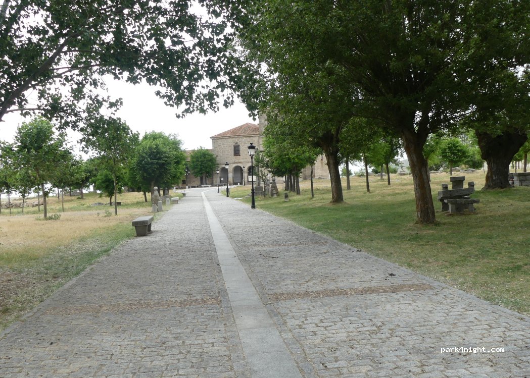 (05193) Aldeavieja - 26 Calle Segovia — foto 5