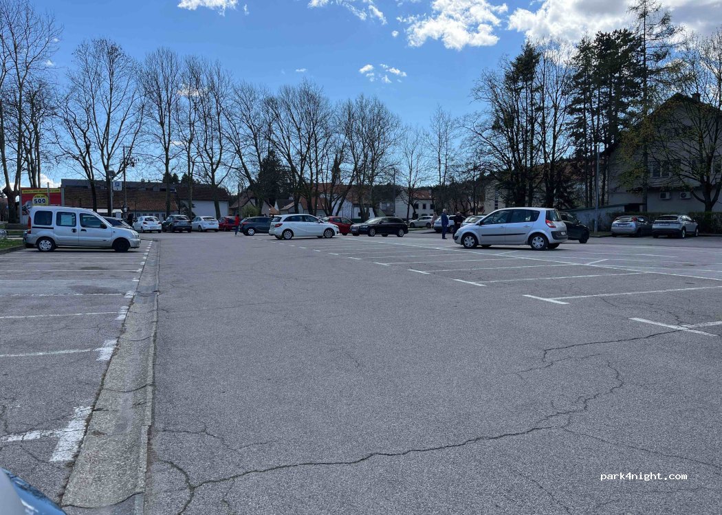 (10430) Samobor - 3 Ulica Josipa Kompare — foto
