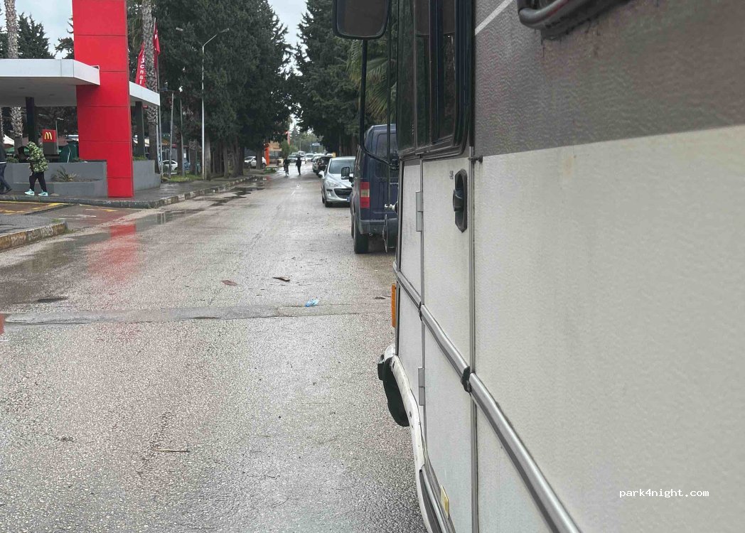 (01120) Seyhan - 2 100. Yıl Bulvarı — foto