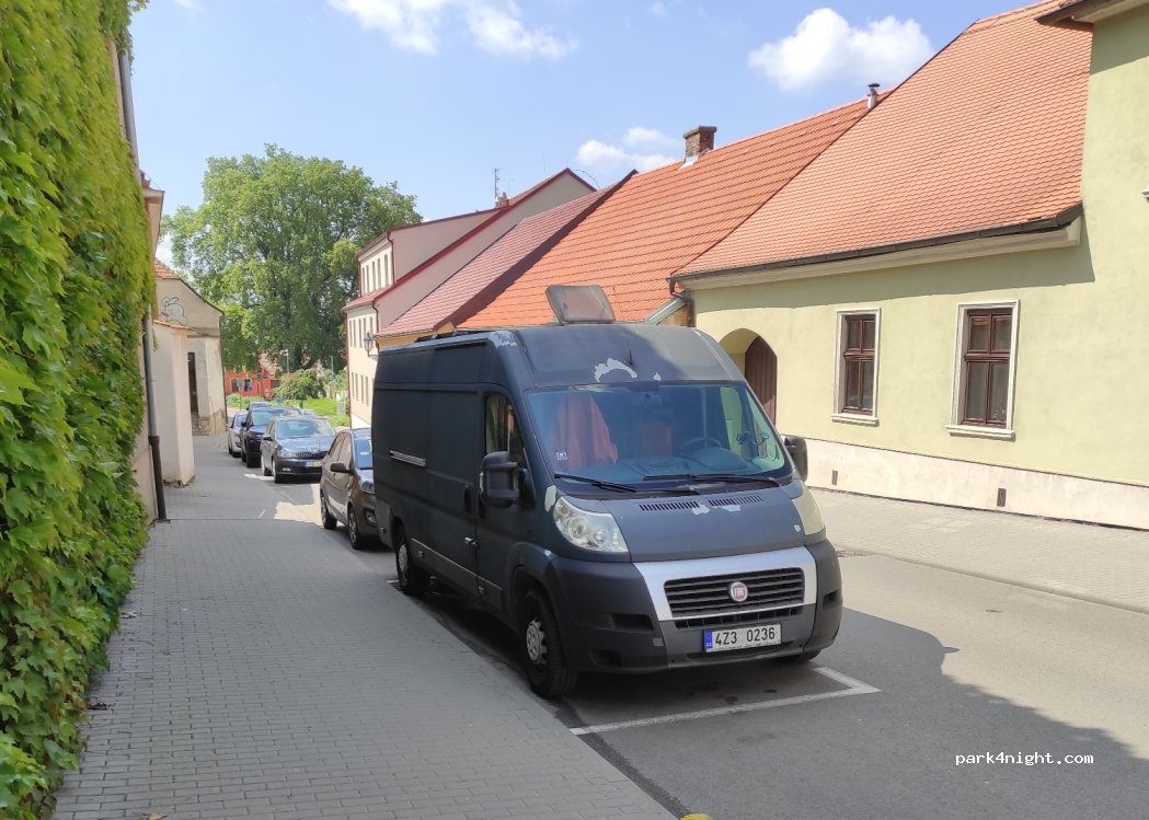 (692 01) Mikulov na Moravě - 818/10 Koněvova — foto 2