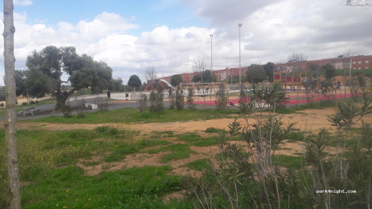 (41704) Dos Hermanas - 32 Avenida de Adolfo Suárez — foto 2
