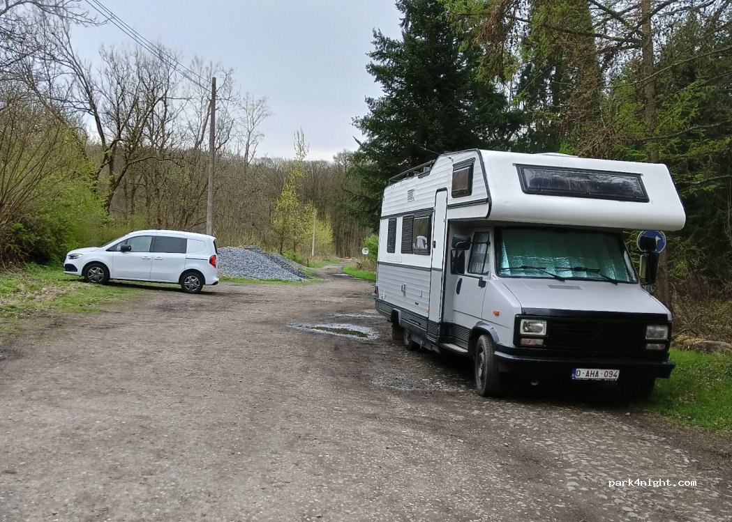 (7140) Morlanwelz - 2 Cité de l'Olive — foto
