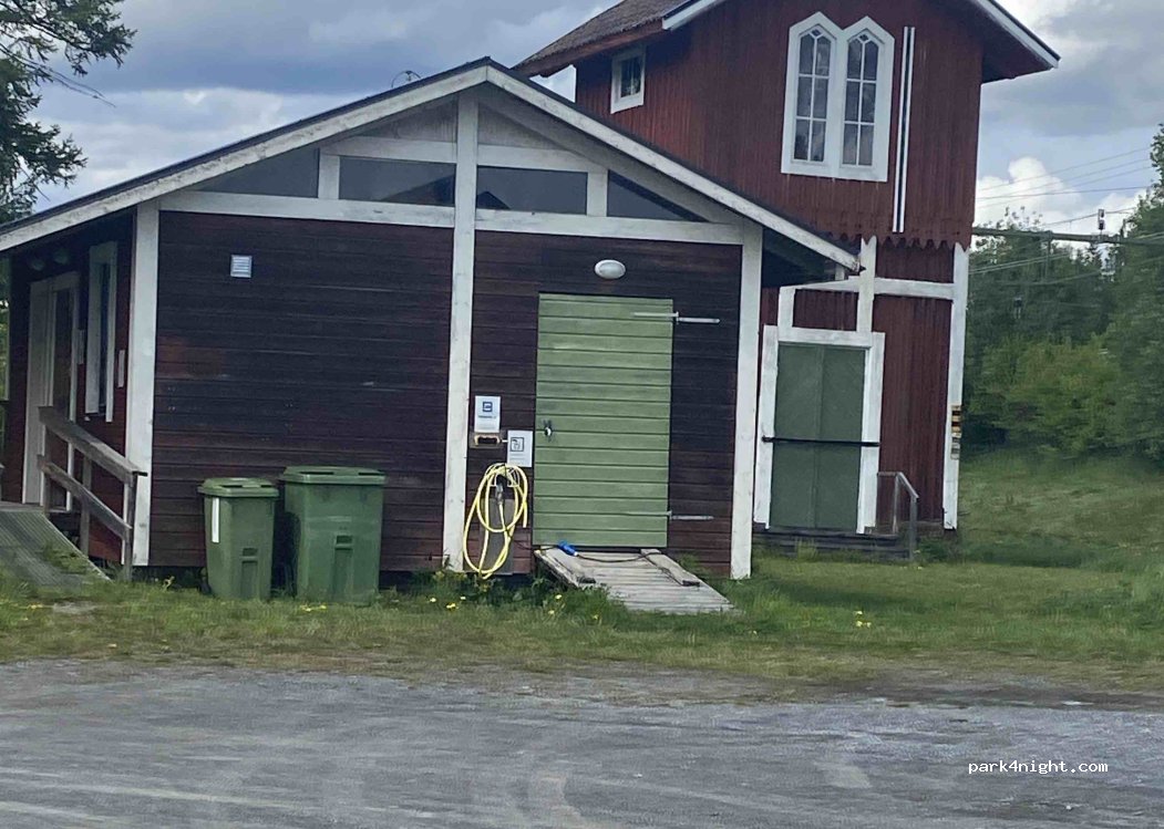 (835 96) Trångsviken - 8 Tvärvägen — foto 3