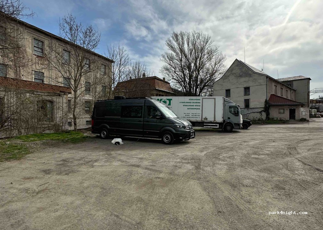(664 64) Dolní Kounice - 488/8 Mlýnské náměstí — foto