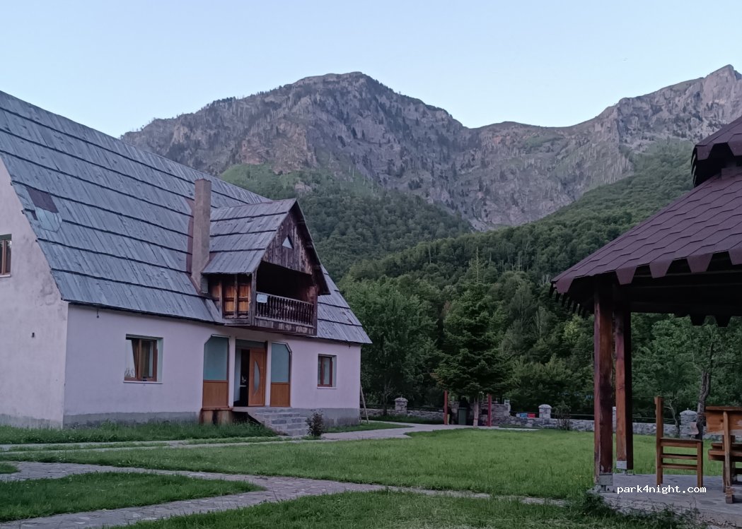 Alpini Hotel — foto 2