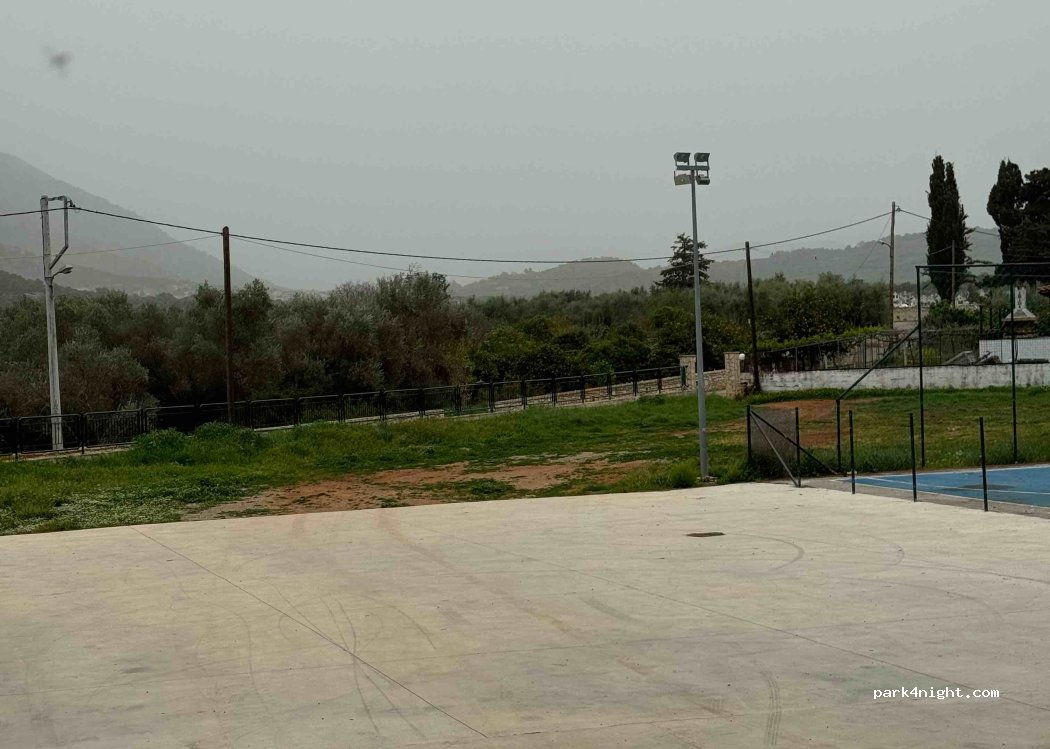 (740 52) Milopotamos - Unnamed Road — foto