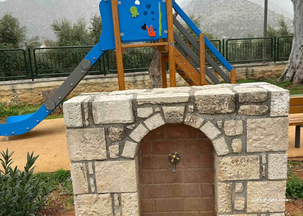 (740 52) Milopotamos - Unnamed Road — foto 4