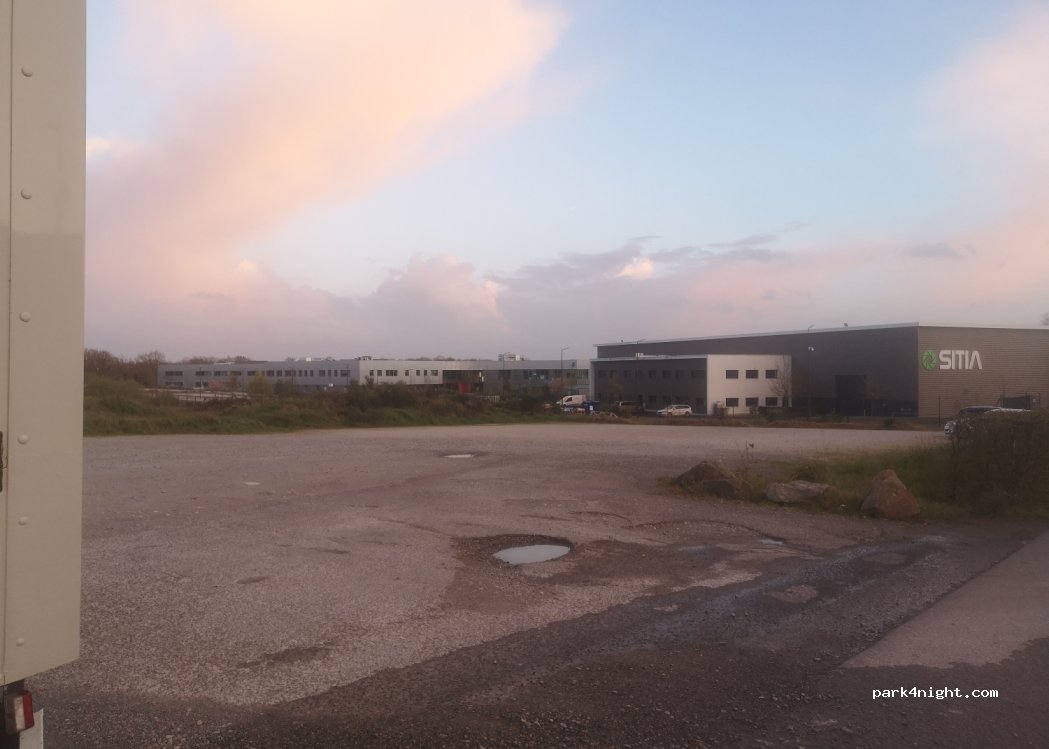 (44340) Bouguenais - 4 Allée du Rayon Vert — foto