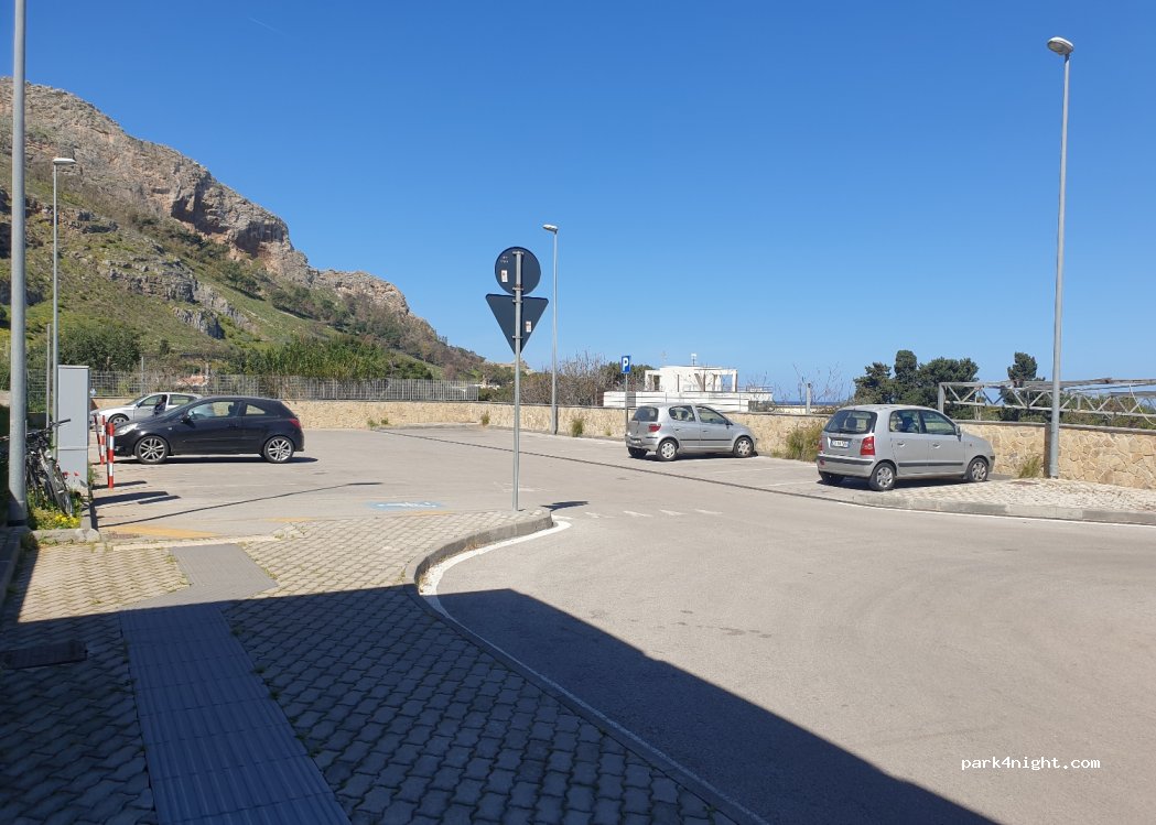 (90147) Palermo - Via Emmanuele Palazzotto — foto