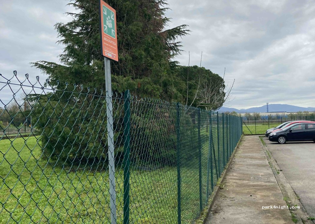 (33040) Zona Artigianale-commerciale Comunale - 5 Via Tombe Romane — foto