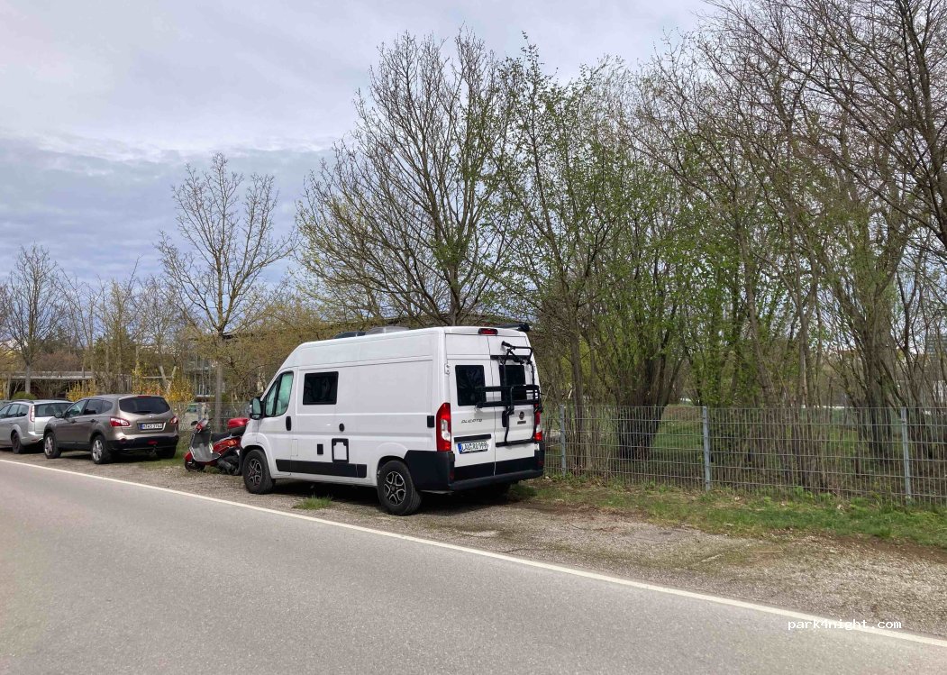 (81671) München - 8 Hachinger-Bach-Straße — foto