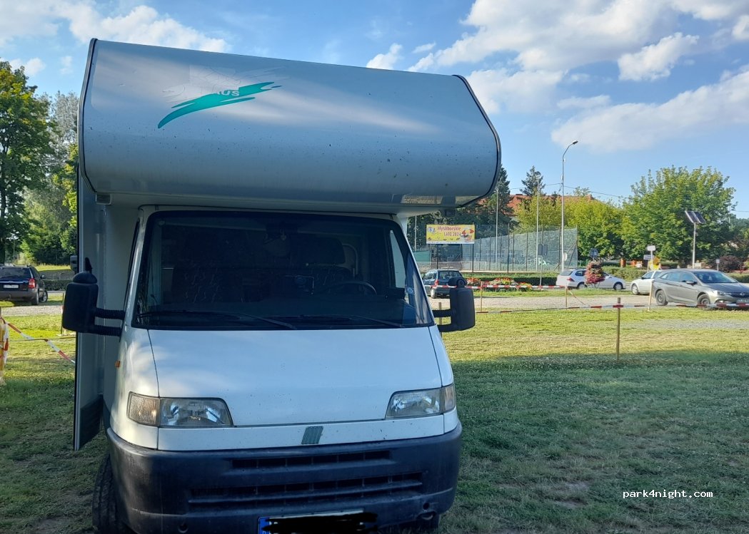 (74-300) Myślibórz - 1 11 Listopada — foto