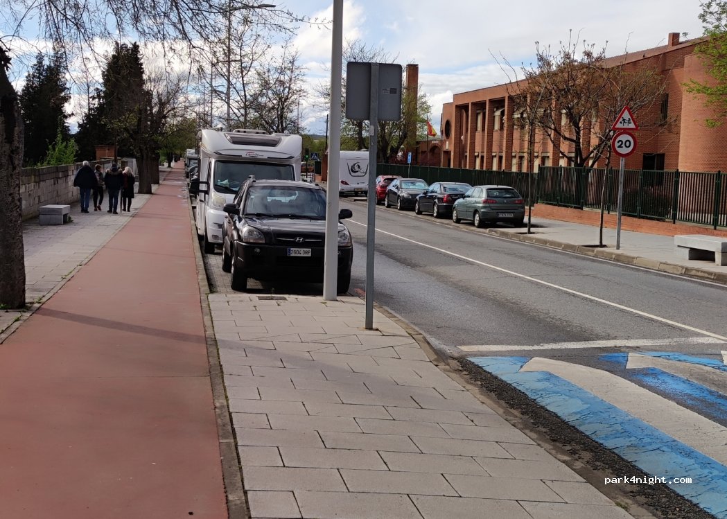 (45004) Toledo - 4 Avenida de Carlos III — foto