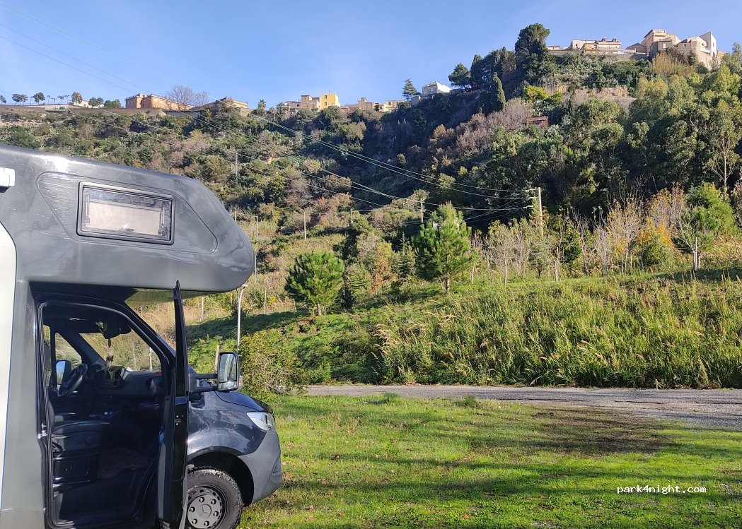 (98043) Rometta - 8 Strada Provinciale 57 — foto