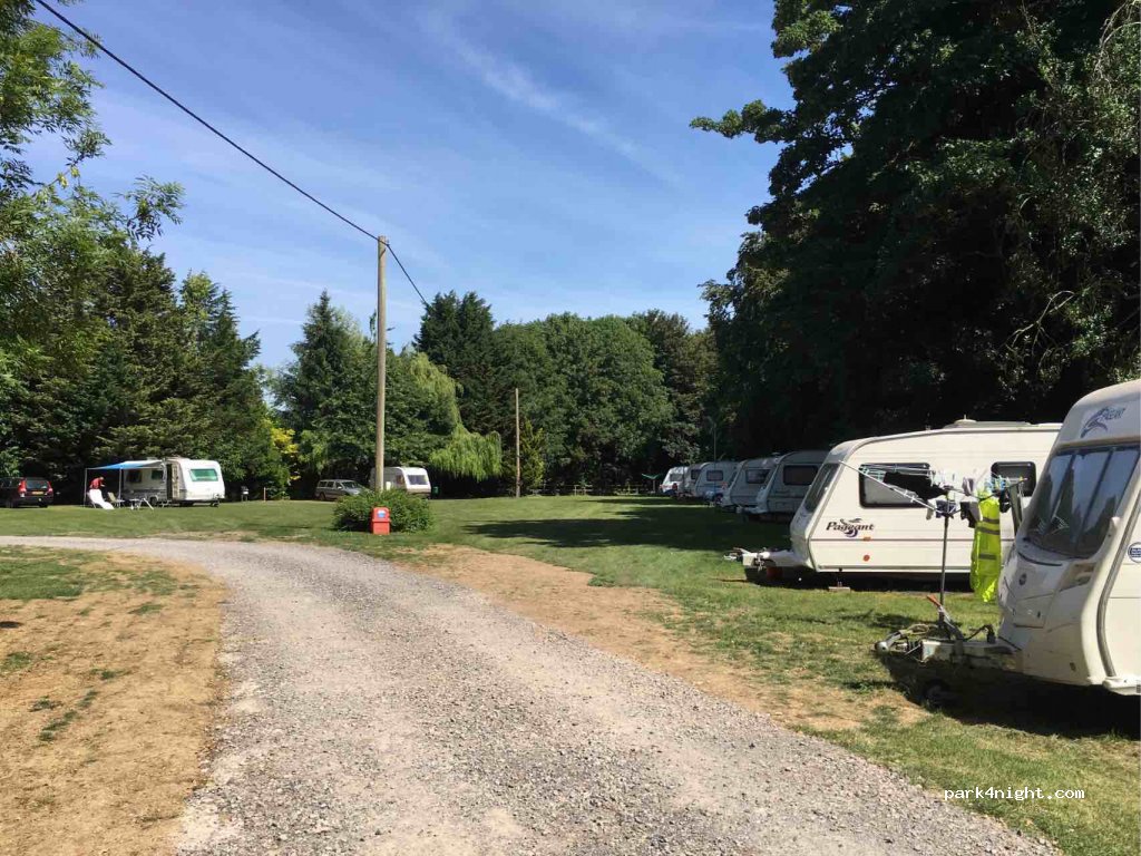 Folly Farm Caravan and Campsite Winchester — foto