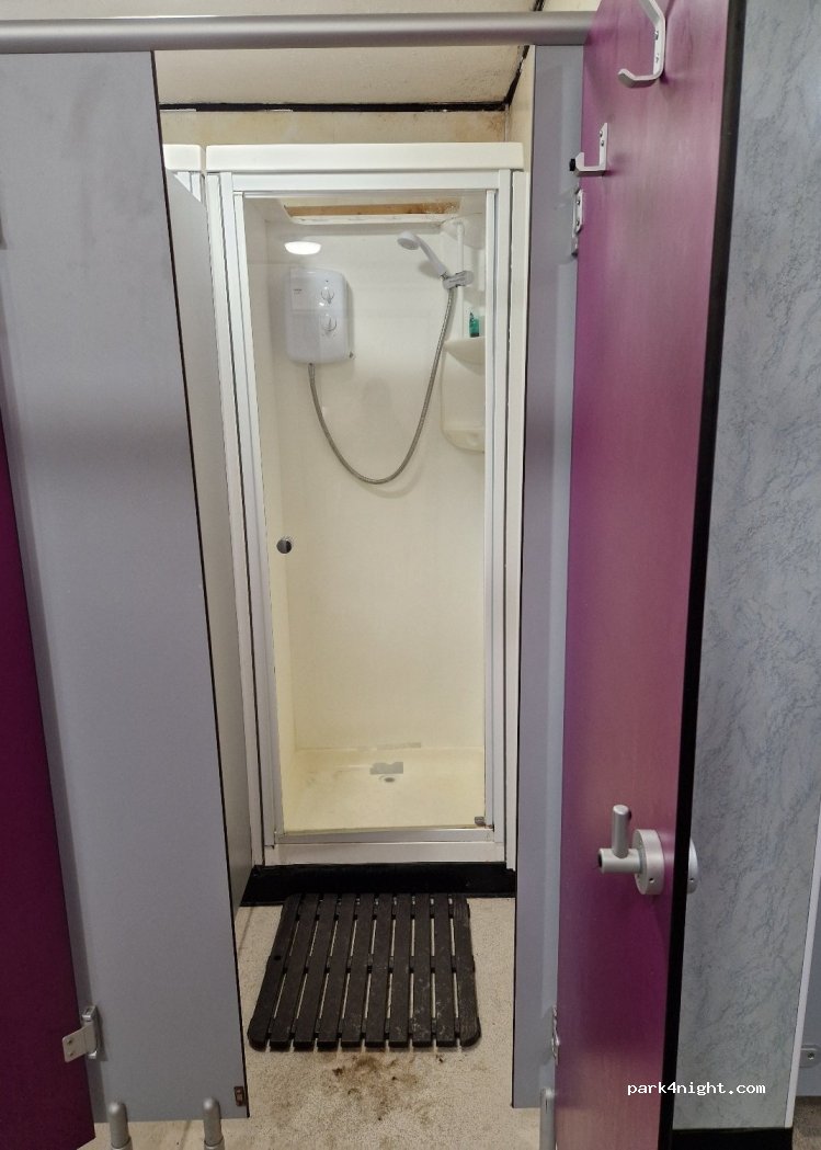 Camping Shore Caravan Site — foto 4