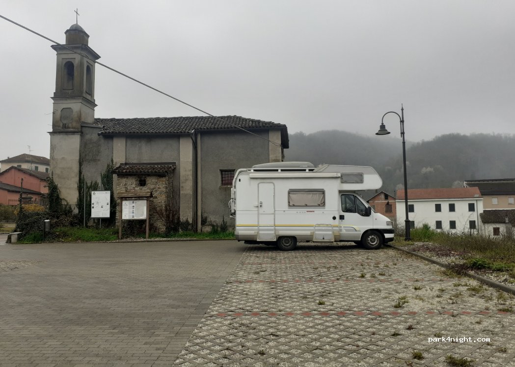 (15010) Grognardo - Via Insurrezione — foto