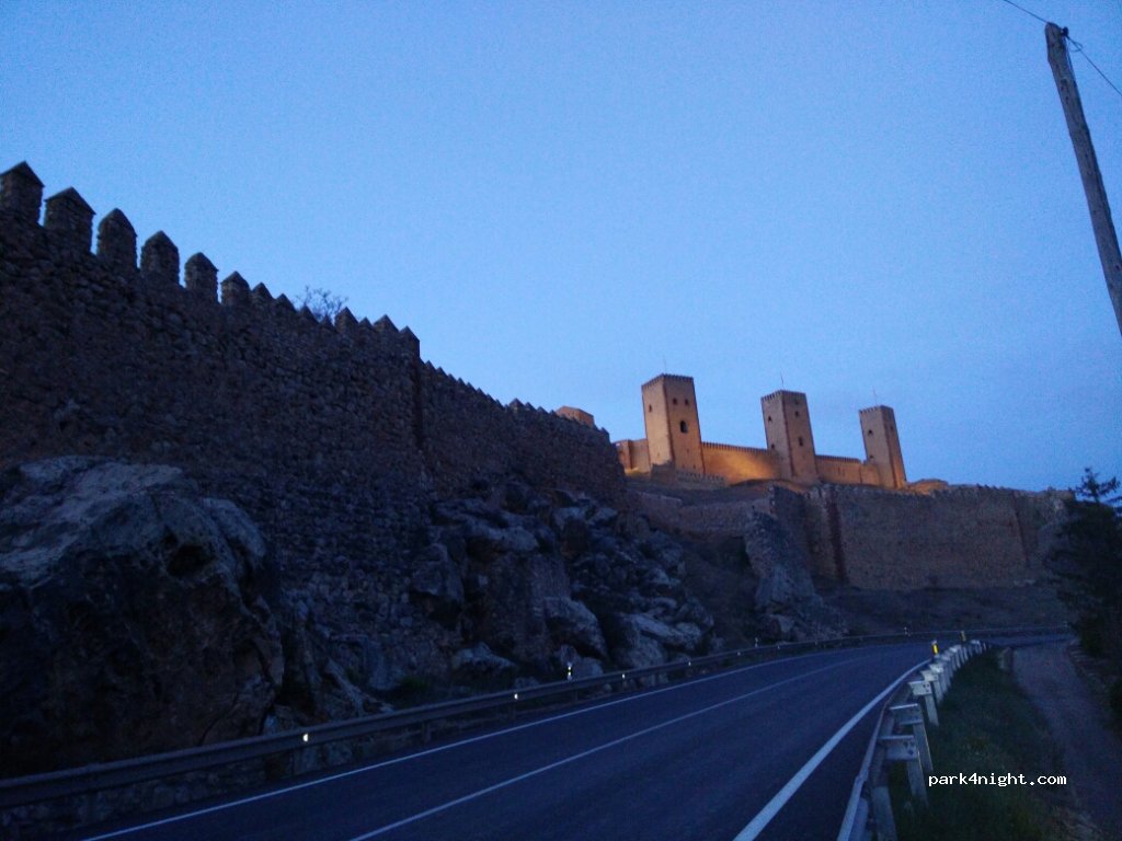 (19300) Molina de Aragón - 3 Calle Calleja Antigua — foto 2