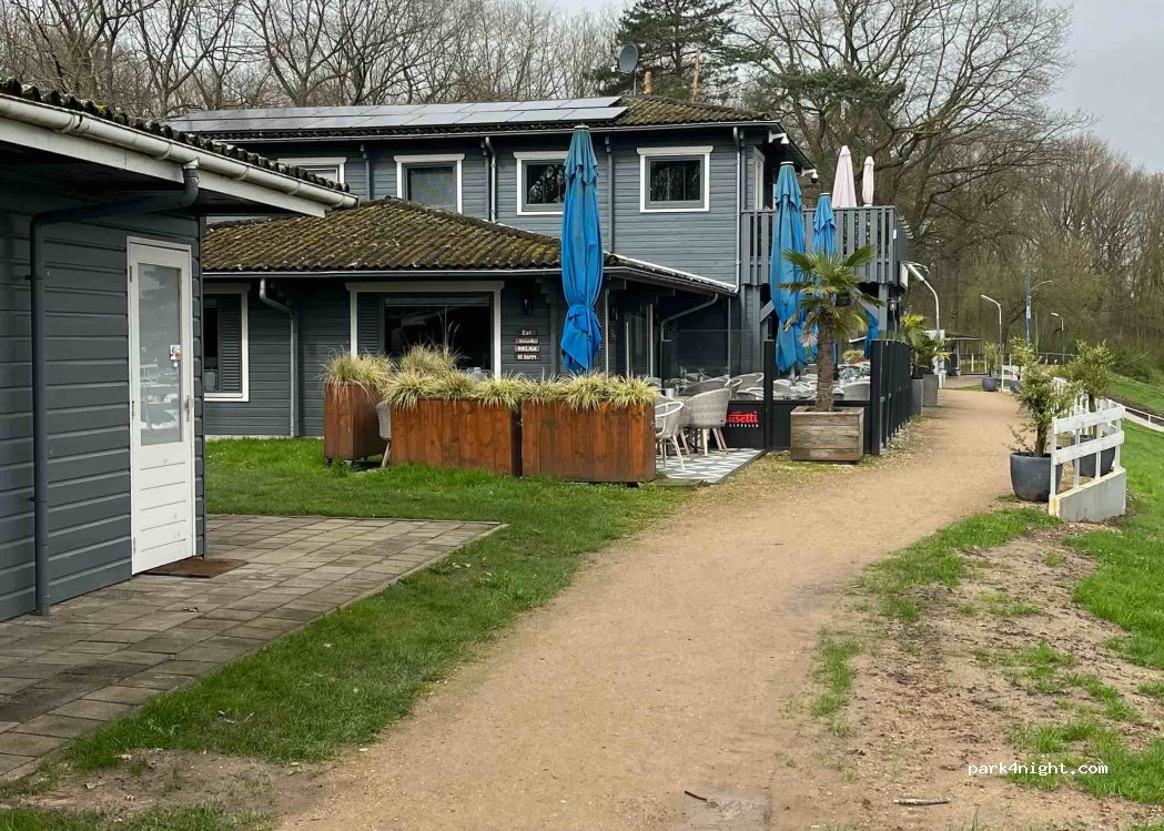 Camperplaats Jachthaven Stichting de Driesen — foto 2