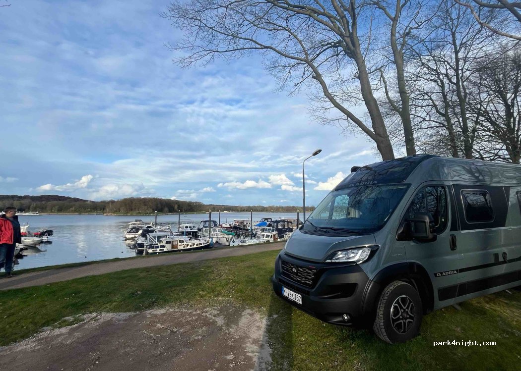 Camperplaats Jachthaven Stichting de Driesen — foto 4