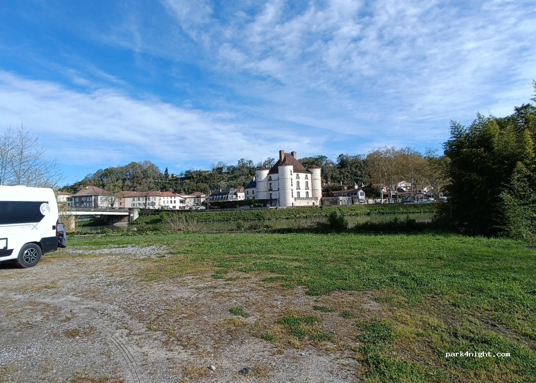 (40300) Peyrehorade - 141 Route des Pyrénées — foto 2