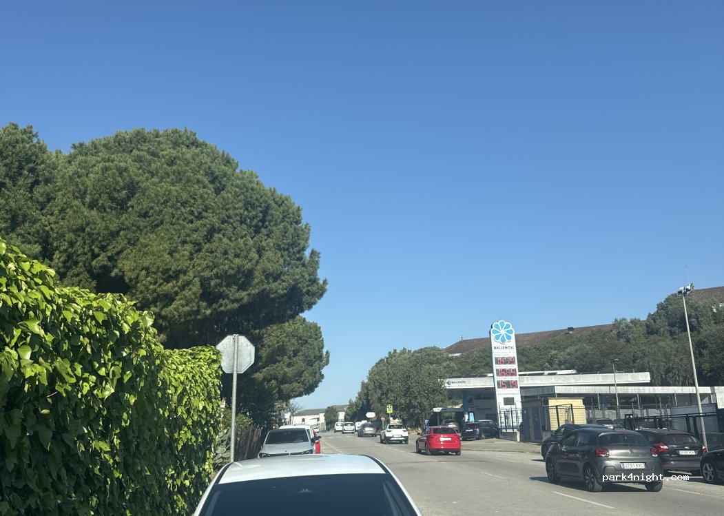 (11408) Jerez de la Frontera - 11 Avenida Sanlúcar — foto