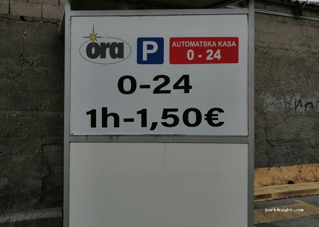 (21000) Split - 22 Poljička cesta — foto