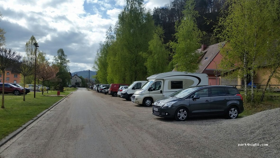 (57230) Philippsbourg - 186 Route de Baerenthal — foto