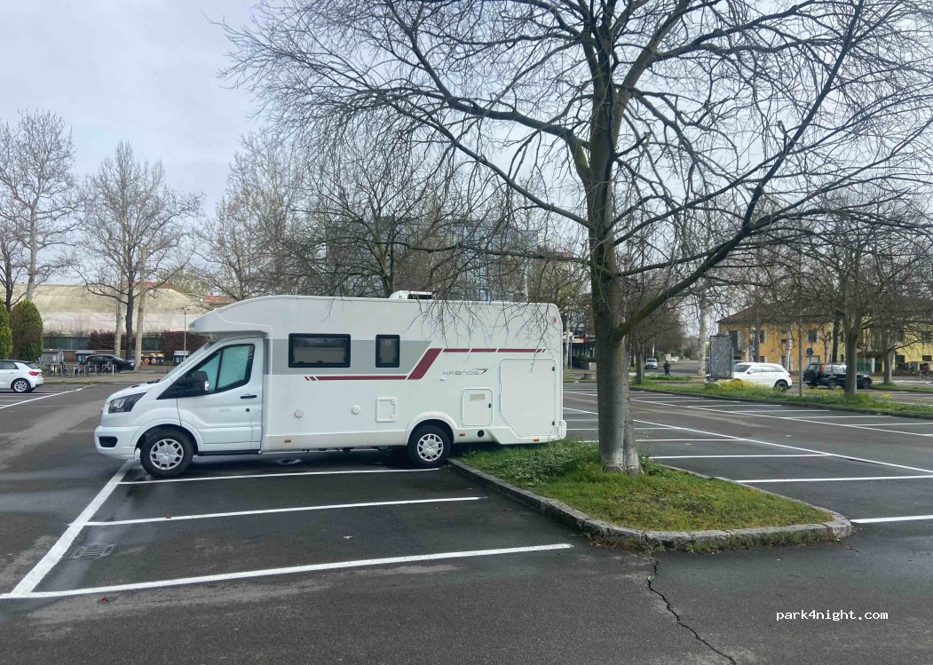 (41125) Modena - 180 Viale G. Amendola — foto