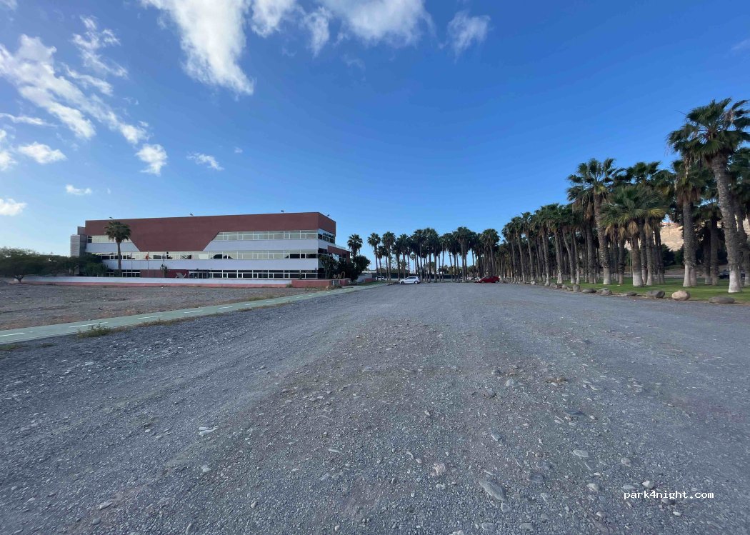 (35100) Maspalomas - 44A Avenida Touroperador Tui — foto 4
