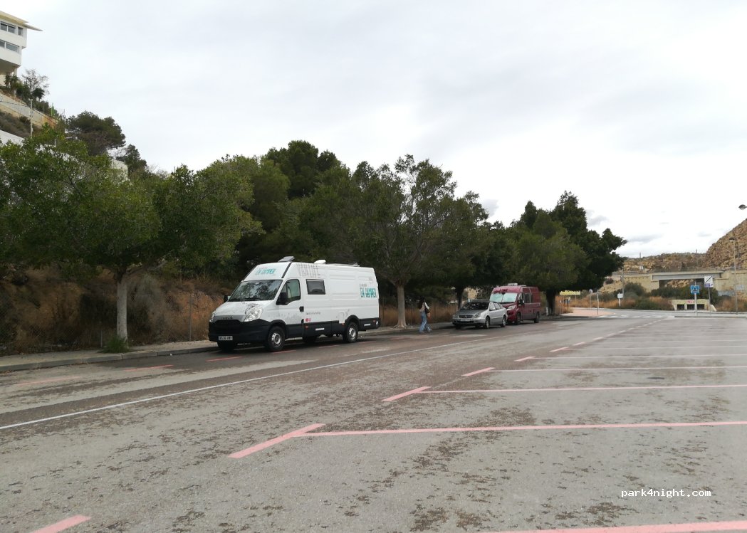 (03570) La Vila Joiosa - 16 Plaça Plan P Paraiso — foto