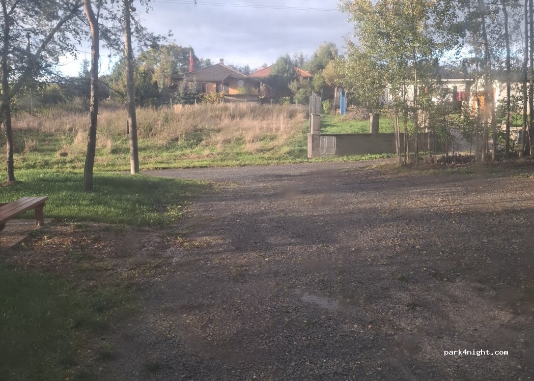(330 11) Hromnice - Unnamed Road — foto 3