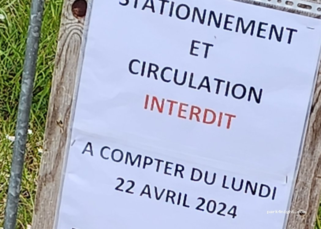 (29570) Camaret-sur-Mer - 40 Rue Saint-Pol Roux — foto 2