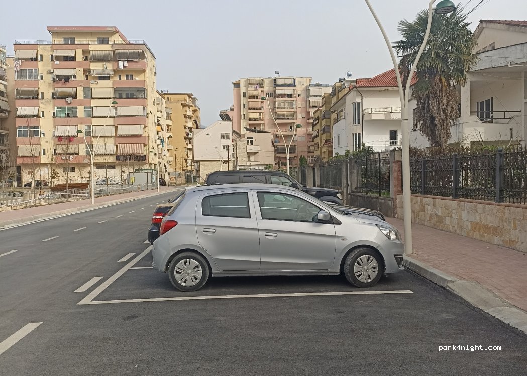 (5001) Berat - Rruga Santa Lucia — foto 2