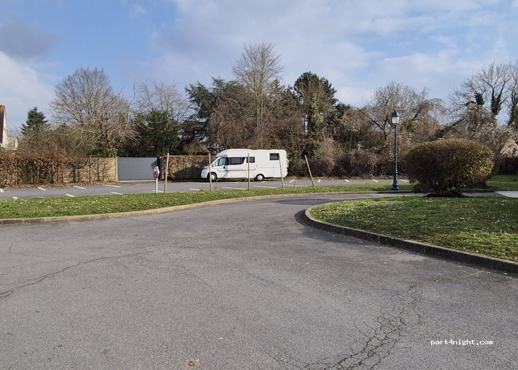(91540) Mennecy - 65 Boulevard Charles de Gaulle — foto 3