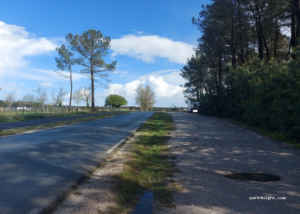 (33850) Léognan - 1 Chemin des Terres Rousses — foto 3