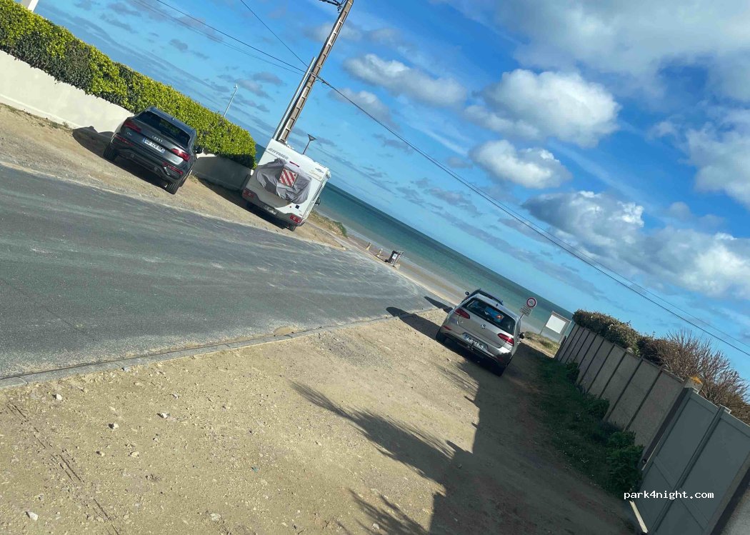 (14880) Hermanville-sur-Mer - 85 Boulevard Carnot — foto