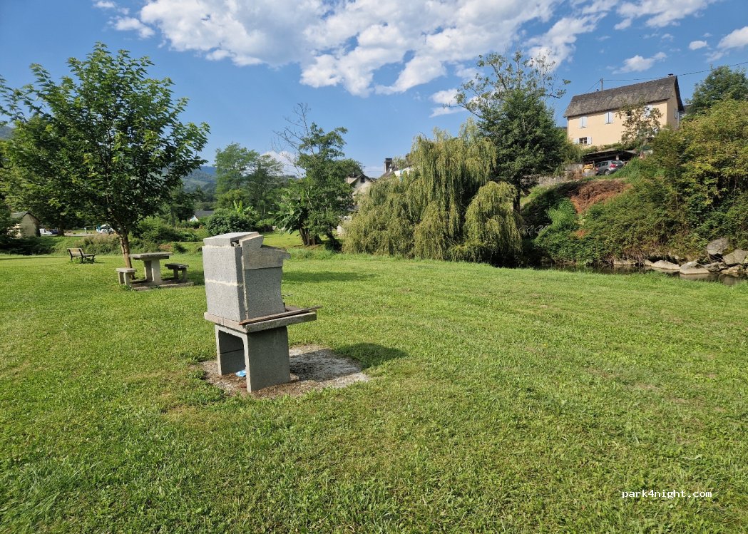 (64570) Issor - 105 Chemin Toutifaut — foto